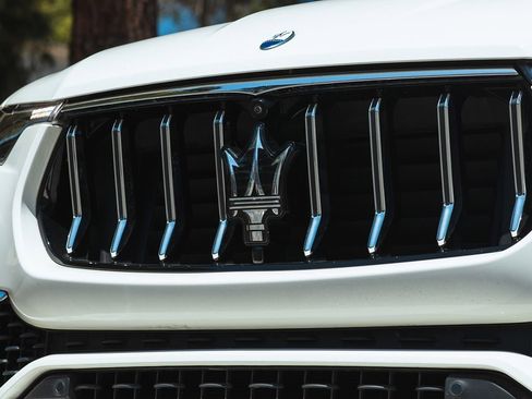 Used 2022 Maserati Levante GT image 5