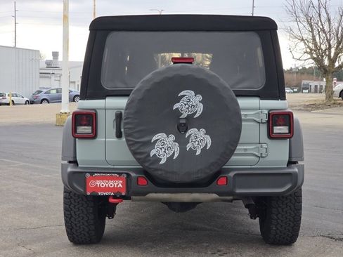 Used 2023 Jeep Wrangler Rubicon w/ Cold Weather Group image 22