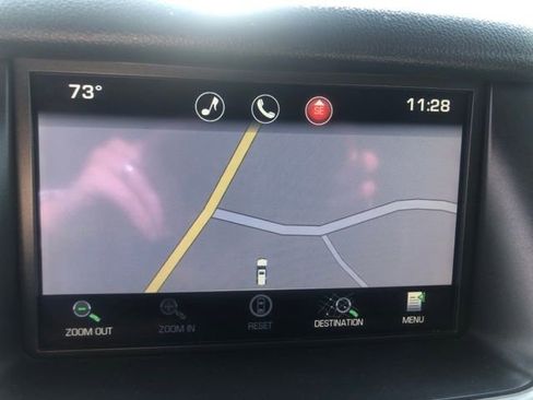 Used 2015 GMC Yukon XL SLT w/ Enhanced Security Package image 12