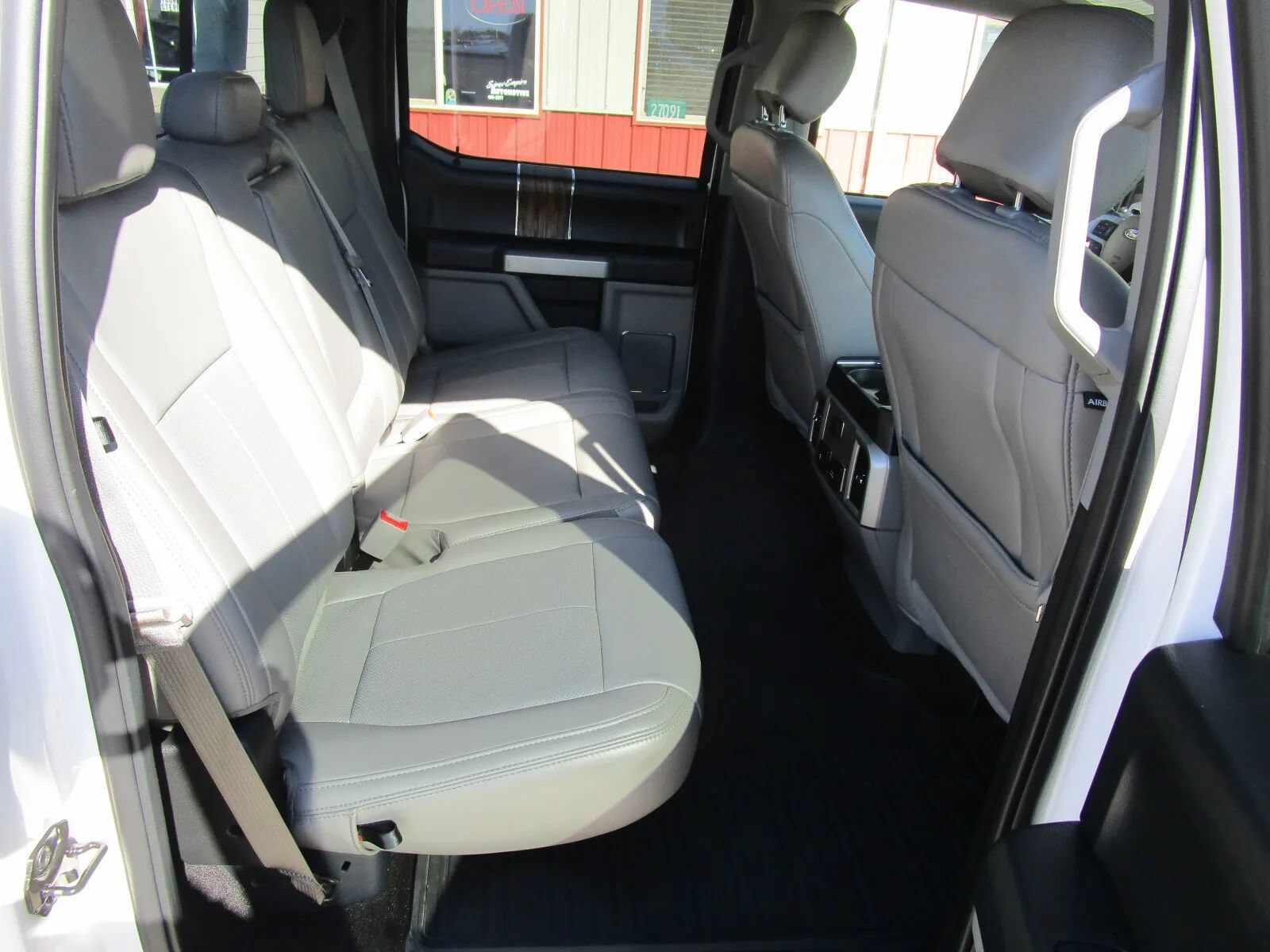 Used 2019 Ford F150 Lariat AWD/4WD image 19