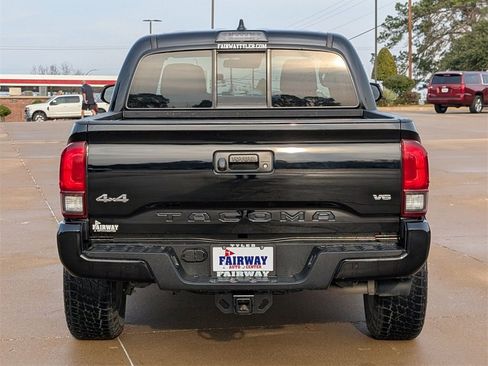 Used 2021 Toyota Tacoma SR image 5