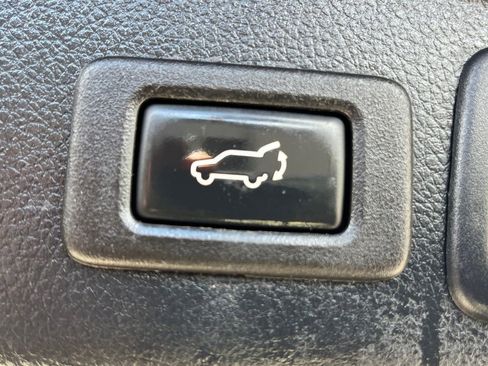 Used 2016 Subaru Forester 2.5i Limited AWD/4WD image 24