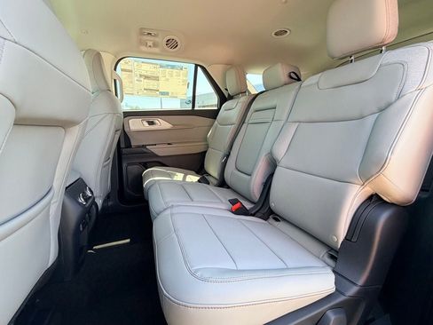 New 2026 Ford Explorer Active RWD image 11