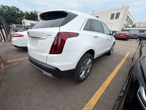 Used 2024 Cadillac XT5 Premium Luxury w/ LPO, Floor Liner Package AWD/4WD image 6