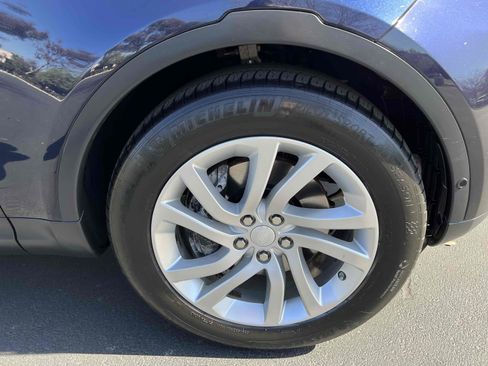 Used 2019 Land Rover Discovery HSE image 69