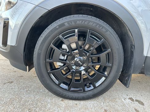 Used 2022 Kia Telluride SX w/ Nightfall Edition Package image 10