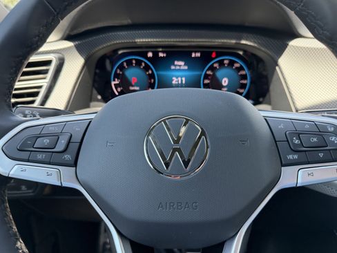 New 2026 Volkswagen Atlas Cross Sport SEL Premium R-Line AWD/4WD image 30