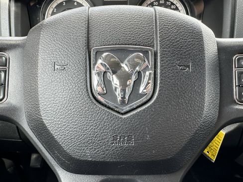Used 2020 RAM 1500 Classic SLT AWD/4WD image 50