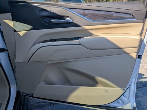 Certified 2023 Cadillac Escalade Premium Luxury w/ Performance Package image 26