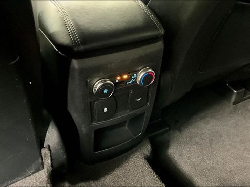 Used 2020 Ford Explorer XLT w/ Equipment Group 202A image 35