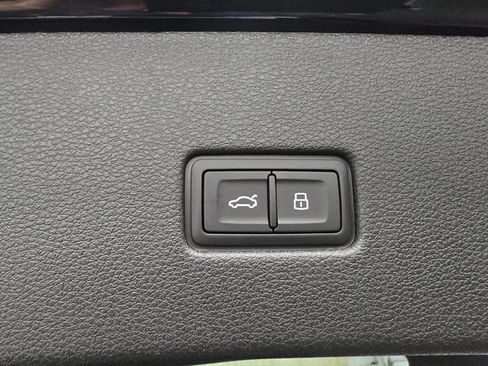 New 2026 Audi Q8 Premium Plus AWD/4WD image 32