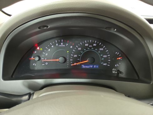 Used 2009 Toyota Camry LE FWD image 17