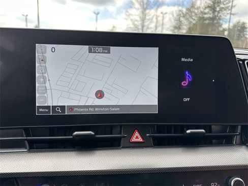 Used 2024 Kia Sportage SX image 10