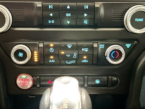 Used 2020 Ford Mustang GT RWD image 11