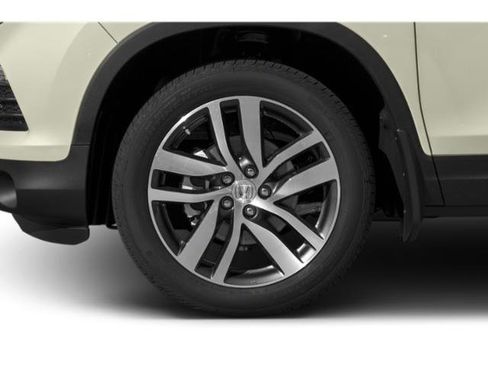 Used 2018 Honda Pilot Elite image 11