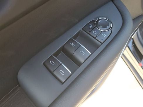 New 2026 Buick Enclave Sport Touring image 18