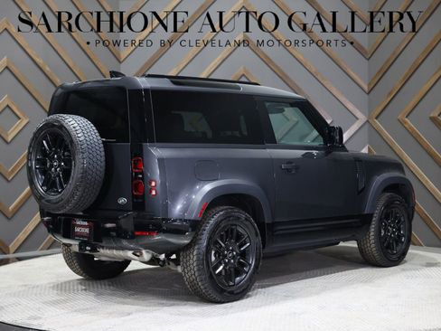 Used 2022 Land Rover Defender 90 X-Dynamic S image 2