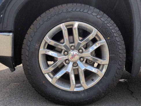 Used 2021 GMC Sierra 1500 SLT w/ SLT Premium Plus Package AWD/4WD image 14
