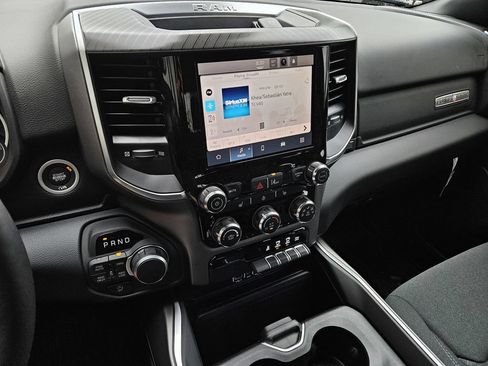 New 2026 RAM 1500 4x4 Crew Cab image 16