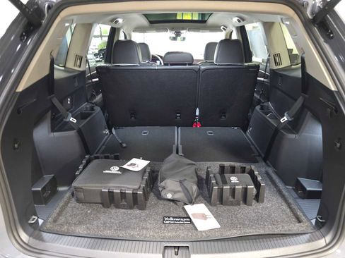 New 2026 Volkswagen Atlas SEL Premium R-Line image 14