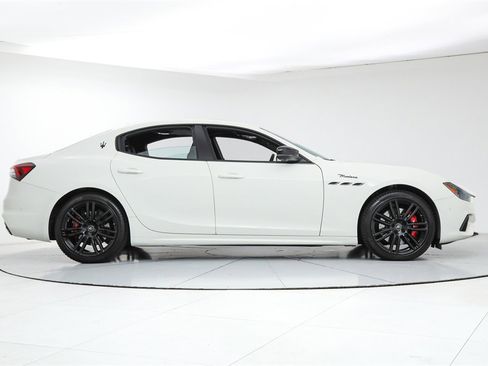 Certified 2024 Maserati Ghibli Modena Ultima Q4 image 7