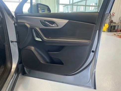 Used 2025 Chevrolet Blazer LT image 17