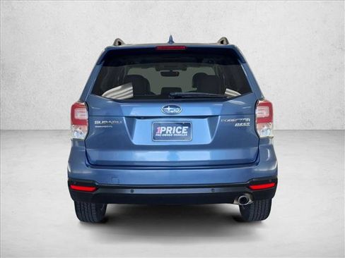 Used 2017 Subaru Forester 2.5i Touring AWD/4WD image 7