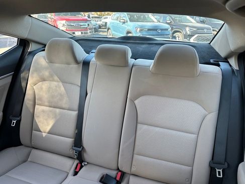 Used 2018 Hyundai Elantra SEL image 54