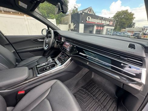 Used 2021 Audi Q7 3.0T Prestige w/ Prestige Package AWD/4WD image 45