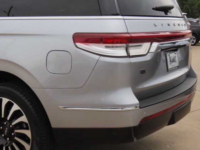 Used 2024 Lincoln Navigator Black Label AWD/4WD image 14