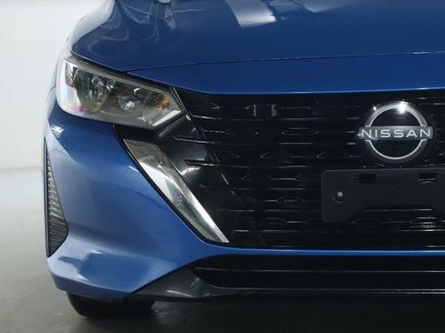Used 2025 Nissan Sentra SV FWD image 6