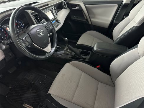 Used 2016 Toyota RAV4 XLE image 9