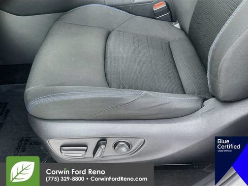 Used 2024 Toyota RAV4 SE w/ Convenience Package AWD/4WD image 23