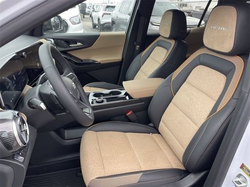 New 2026 Chevrolet Equinox ACTIV w/ Convenience Package III image 11