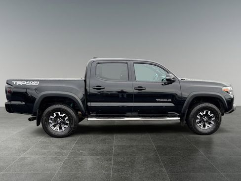 Used 2021 Toyota Tacoma TRD Off-Road image 8