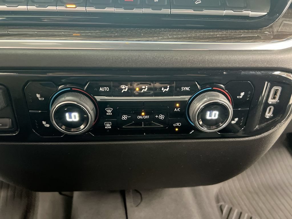 Used 2022 Chevrolet Silverado 1500 LT AWD/4WD image 17