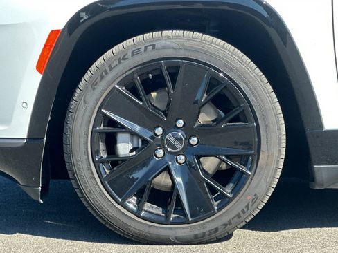 Used 2024 Jeep Wagoneer Launch Edition image 35