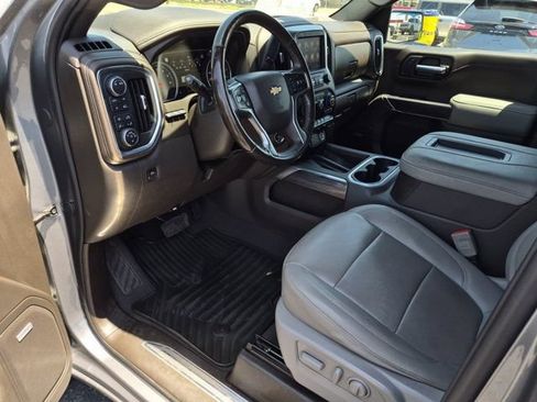 Used 2021 Chevrolet Silverado 1500 LTZ w/ LTZ Premium Package AWD/4WD image 12