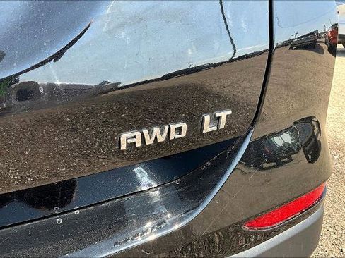 Used 2023 Chevrolet Equinox LT w/ Driver Convenience Package image 8