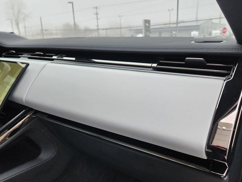 Certified 2024 Land Rover Range Rover Sport SE image 17