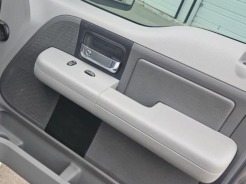 Used 2006 Ford F150 XLT image 14