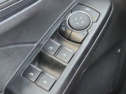 Used 2025 Ford Escape ST-Line FWD image 19