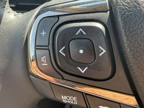 Used 2016 Toyota Avalon Limited w/ Toyota Safety Sense Package FWD image 31