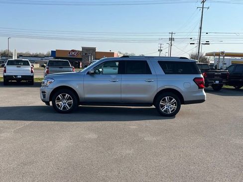 Used 2024 Ford Expedition Max Limited AWD/4WD image 10