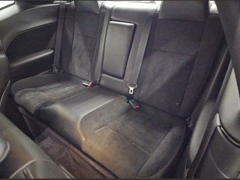 Used 2018 Dodge Challenger R/T Plus image 8