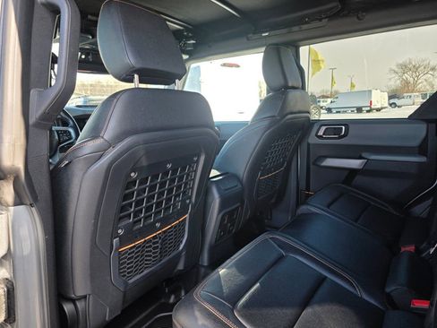 Used 2023 Ford Bronco Badlands w/ Sasquatch Package AWD/4WD image 25