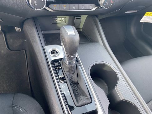 New 2025 Nissan Altima 2.5 SV image 31