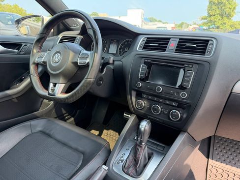 Used 2014 Volkswagen Jetta GLI Autobahn FWD image 25