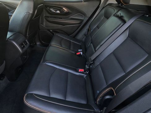 Used 2023 GMC Terrain AT4 image 11