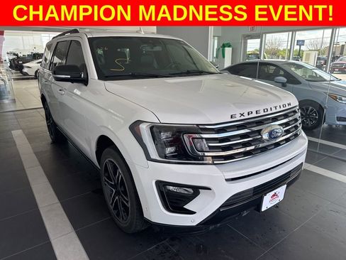 Used 2021 Ford Expedition Limited image 2